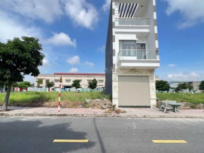 Nhà 1 trệt 2 lầu gần công viên Thuận giao ngay trung tâm Thuận An 0