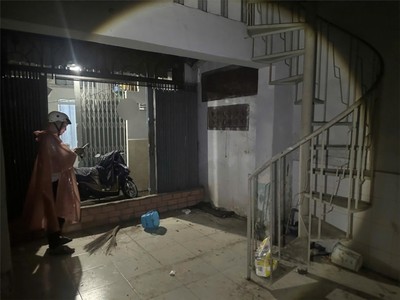 Phưởng 1 quận 5 - khu hiếm nhà bán -  nhà to - vị trí đẹp - giá 6.9 tỷ   thương lượng  mua ngay kẻo 0