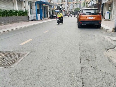 Quận 3, bán nhà hxh 10mthông ôtô đỗ cửa 4tầng btct, 36m hdt 20tr/th chỉ 9tỷ 0