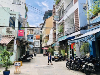 Quận 3, bán nhà hxh 10mthông ôtô đỗ cửa 4tầng btct, 36m hdt 20tr/th chỉ 9tỷ 1