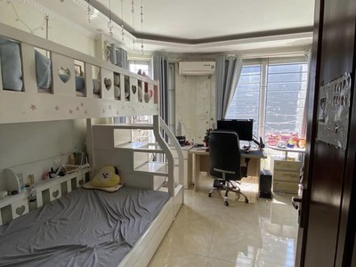 Nhà nguyễn thị định, hxh,2 tầng 85m2 , 4 pn , hoàn công 2