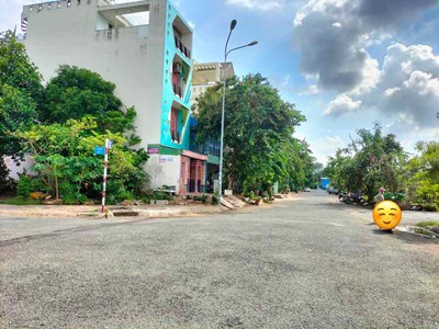 Mặt tiền đường d4 khu nhà cán bộ. phạm hữu lầu phú mỹ quận 7. 1446m2 đất đẹp ngang 42m. 61 tỷ 1