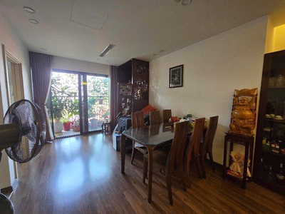 Siêu phẩm  căn hộ 84m2 2pn có slot ô tô - ban công đông nam - tặng nt 400 triệu - tin thật 100 0