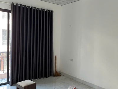 Chính chủ cho thuê hoàn thiện 2 tầng căn khu cọ xanh vin 2 giá 5 triệu như hình 2