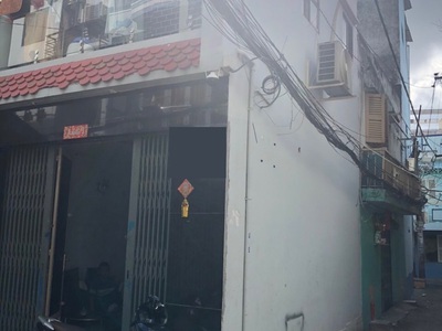 Bán nhà nguyễn văn luông, phường 12, quận 6.dt 20m2 x 2 tầng  3.7 x 6 . nở hậu. giá 2.65 tỷ tl. 1
