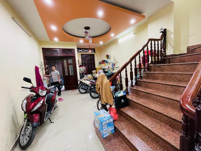 Trần duy hưng - cầu giấy - kinh doanh- ô tô- nở hậu- văn phòng - hơn 14 tỷ 3