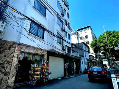 Bán nhà mặt ngõ rộng như phố phạm văn đồng. kinh doanh, ở sướng, trước nhà ô tô dừng đỗ ngày đêm. 0