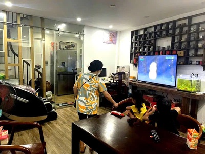 Bán nhà mặt ngõ rộng như phố phạm văn đồng. kinh doanh, ở sướng, trước nhà ô tô dừng đỗ ngày đêm. 1