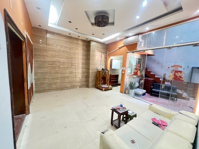 Chính chủ em có mặt bằng kinh doanh cần sang lại tại mặt phố 365 giải phóng 2