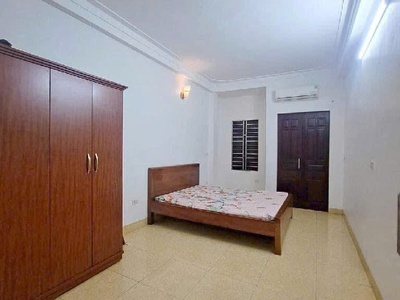 Chính chủ cần bán căn hộ 5 tầng tại định công hạ 3