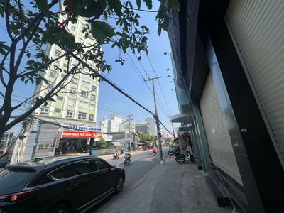 Siêu phẩm mặt tiền   chính chủ cần cho thuê nhà 2 mặt tiền đối diện bệnh viện  đường nơ trang long 1