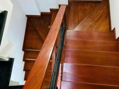 Bán nhà phân lô phố nguyễn chính,tân mai. ô tô đỗ cửa quay đầu. 45m2 giá 10.8 tỷ. 4