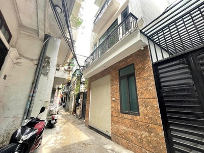 Bán 72M phố vọng tangjwj nhà lô góc 40M ra phố ngõ thẳng tắp hai bà trưng 3