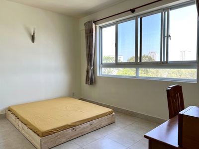 Cần cho thuê căn hộ Hùng Vương Plaza, Quận 5, 130m, 3pn, 2wc FULL NT 1