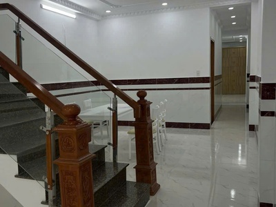 Nhà đẹp mặt tiền đường diện tích khủng 4mx40m nguyễn thị kiểu tân thới hiệp 4