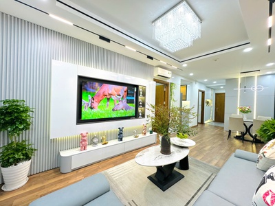 Cần bán căn hộ 2 ngủ nội thất sang sáng tại goldmark 1