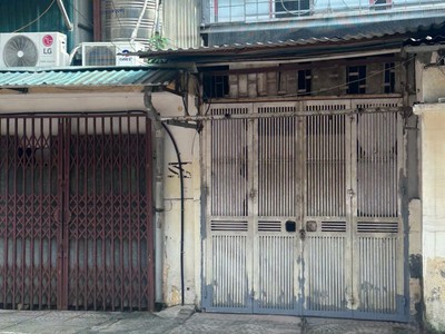 Cho thuê nhà tập thể tầng 1 tô hiệu - cầu giấy dt   40 m2-1 tầng - giá 6,5 triệu - ở nhóm 4n, gđ, 4
