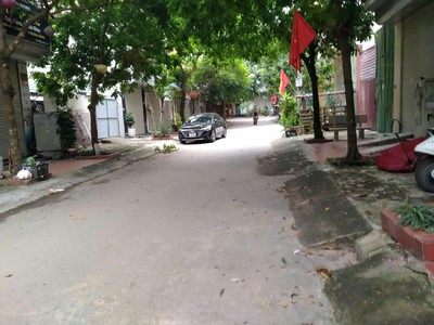 Chinh chú cần bán nhà mỗ lao, quận hà đông 50m2, tầm giá 13tỷ. phân lô - vỉa hè - ô tô vào nhà 0