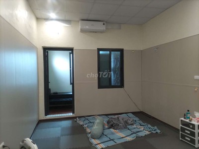 Cho thuê nhà 3 tầng số 37 phố Phương Liệt, Thanh Xuân để ở hoặc kinh doanh, văn phòng 3