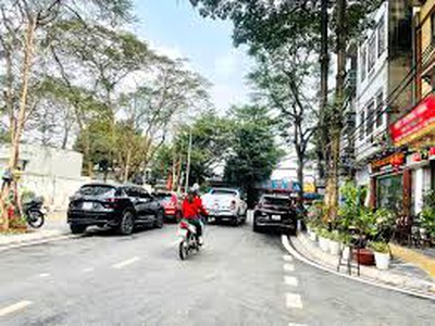Bán nhà phân lô mặt ngõ lê quang đạo nam từ liêm 120m2, căn góc 2