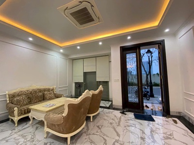 Cho thuê nguyên căn 4 phòng ngủ 105m2 tại Vinhomes Marina 1