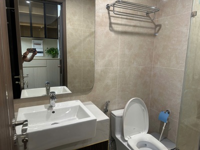 Cho thuê căn hộ siêu đẹp 2,5 ngủ Hoàng Huy Commerce 5 12