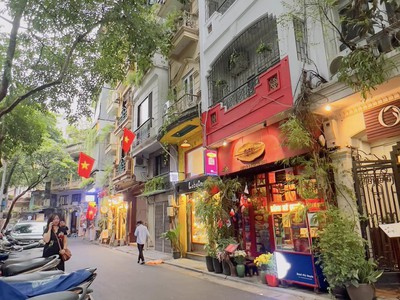 Đắc địa Khách Sạn Cạnh Nhà Thờ Lớn 70 Tỷ 7 Tầng Thang Máy  12 Phòng 0