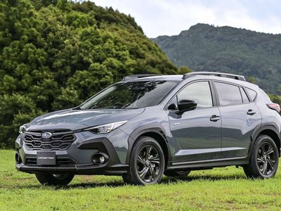 So Sánh Trải Nghiệm Lái Giữa Subaru Crosstrek và Honda HR-V 0