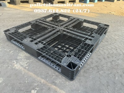 Những ảnh hưởng đến giá pallet nhựa cũ màu đen 1