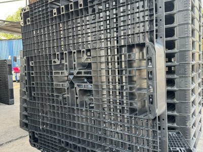 Những ảnh hưởng đến giá pallet nhựa cũ màu đen 3