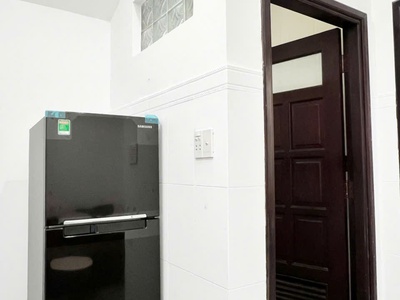 TRỐNG SẴN căn hộ 1 phòng ngủ tách bếp mặt tiền Trần Não 5