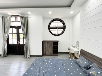 TRỐNG SẴN căn hộ 1 phòng ngủ tách bếp mặt tiền Trần Não 6