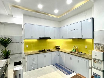 56m2, bán nhà chính chủ emart phan huy ích, 2 tầng btct, giá 4.x tỷ 2