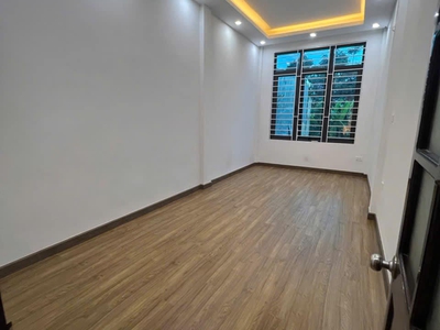 Căn góc lĩnh nam, 2 thoáng, ngõ thông, ô tô gần, ở ngay, kinh doanh tốt, 45m2 5t 0