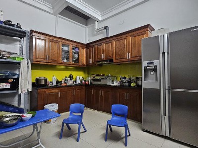 Hiếm. bán nhà kđt mậu lương 55m2, 5 tầng, mt 5m, tầm 11 tỷ. gara - vỉa hè - kinh doanh - đường 20m 2