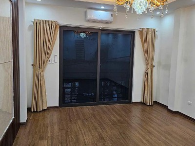 Bán gấp nhà ở vạn phúc, 54m2, 5 tầng, tầm 12 tỷ. thang máy - gara - 2 thoáng trước sau - ngõ thông 2