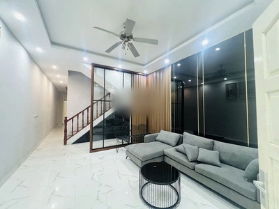 Cho thuê nhà ngõ ô tô làm vp, kd online, ở gđ phố trường chinh, 4 tầng, 80m2, 4n, 3 wc, full nội 4