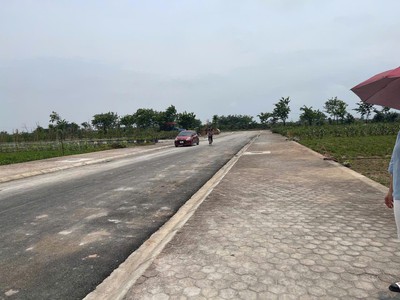 Đấu giá văn giang, gần đường 377,381c, kênh tây, vành đai 4, đường 8m thông, vỉa 3