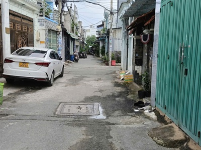Nhà mơi xây ht42, p hiệp thành, quận 12, dt4 17m, gía 4.68 tỷ, hẻm thông xe tải 2