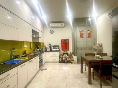 Phân lô vip nhất phố lạc trung. ô tô chạy vòng quanh 68m2 mặt tiền 4.5m giá 20.8 tỷ. 3