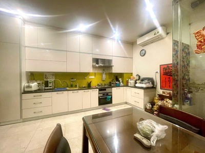 Phân lô vip nhất phố lạc trung. ô tô chạy vòng quanh 68m2 mặt tiền 4.5m giá 20.8 tỷ. 4