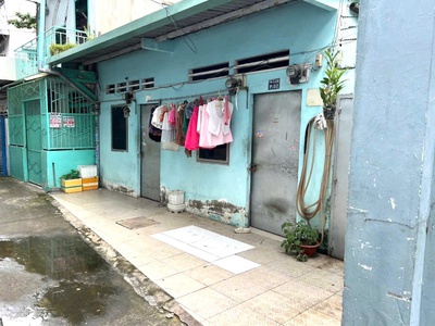 Ngang khủng 7m2 ,sát hoàng diệu 2 thủ đức, dt 135m2,hdt 5.5tr, chỉ 8ty nhỉnh. 0