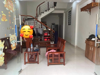 Bán nhà ngõ phố Cô Đông, ph Bình Hàn, TP HD, 40.2m2, 3 tầng, 3 ngủ, 2 vs, giá chỉ 1.89 tỷ 1