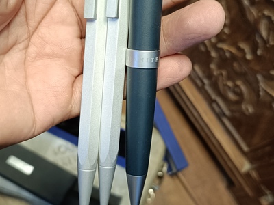 Bán ba cây bút ! 8