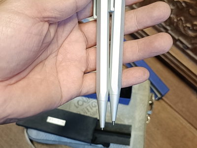 Bán ba cây bút ! 6