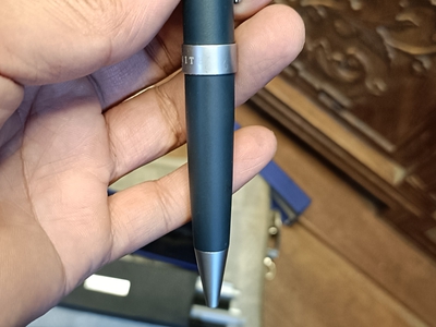 Bán ba cây bút ! 2