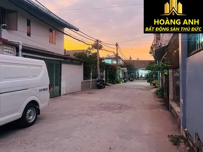 Cần bán gấp nhà mặt phố chỉ có 4 ty 199 tại Phường Bình Trưng Đông , Quận 2   2 tầng 2 pn   52 m2 9