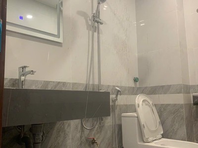 Nhà đẹp   lê đức thọ - nam từ liêm   5 tầng thang máy xịn mới kính koong   10m ra ô tô tránh   ở 1