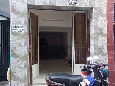 Cho thuê nhà nguyên căn 835/38m trần hưng đạo, p1, quận 5 2