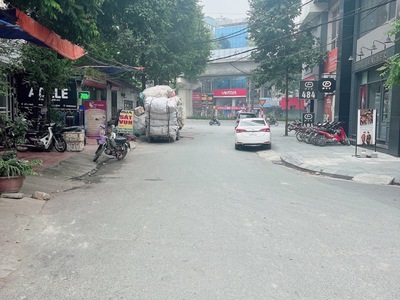 Cc bán gấp nhà quang trung 62m2, 5 tầng, giá 12 tỷ. ở ngay, vỉa hè 5m, kinh doanh, đường 20m 0